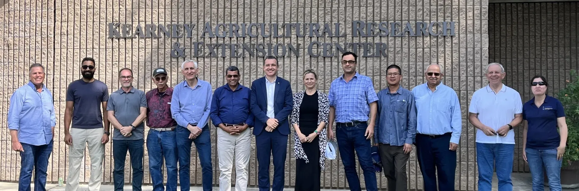 Delegacion catalana en el centro Kearney.